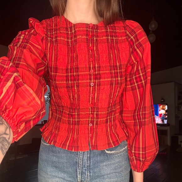 Universal Threads red plaid top with balloon sleeves NWT - Picture 2 of 5